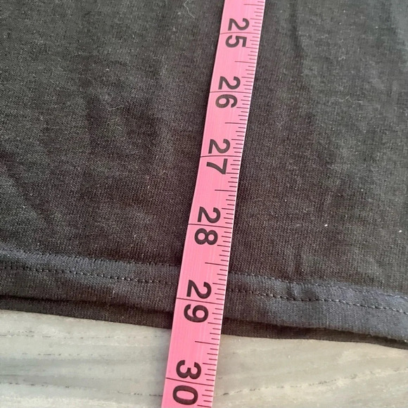 On a Dark Desert Highway Cool Wind in My Hair Witch T Shirt Large - Picture 5 of 6